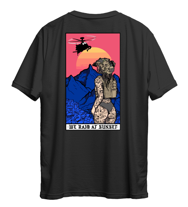 Футболка We Raid At Sunset